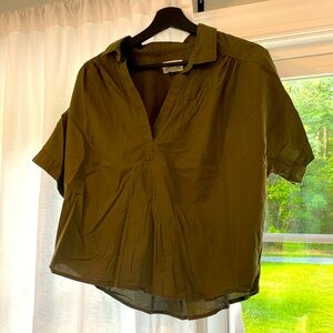 Universal Thread (target brand) Tee